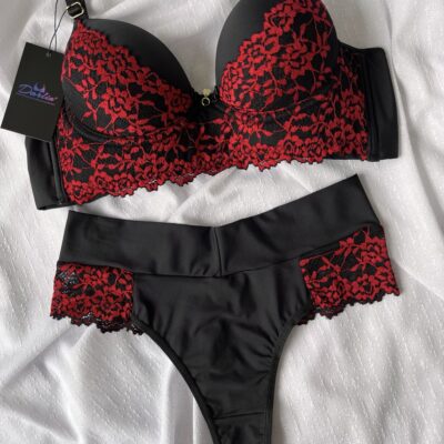 Conjunto Cecília com bojo e calcinha fio duplo